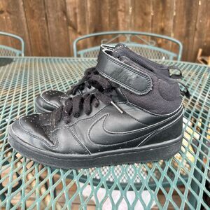 Nike Boy’s Court Borough Black Leather High-Tops Basketball Shoes Sneakers 4Y